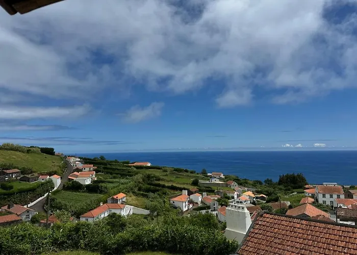 Sea View With Cozy *